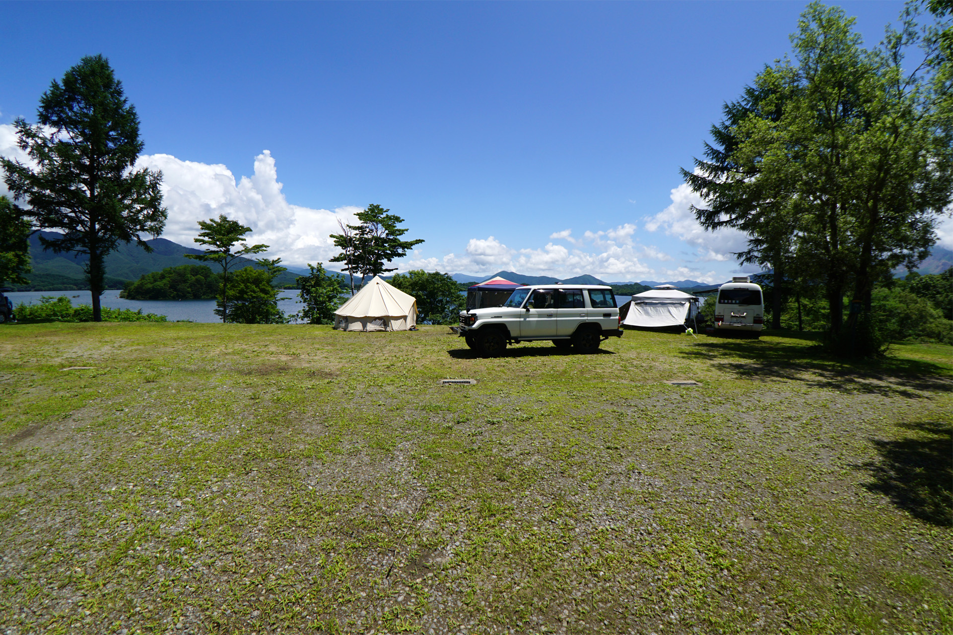 桧原西湖畔オートキャンプ場