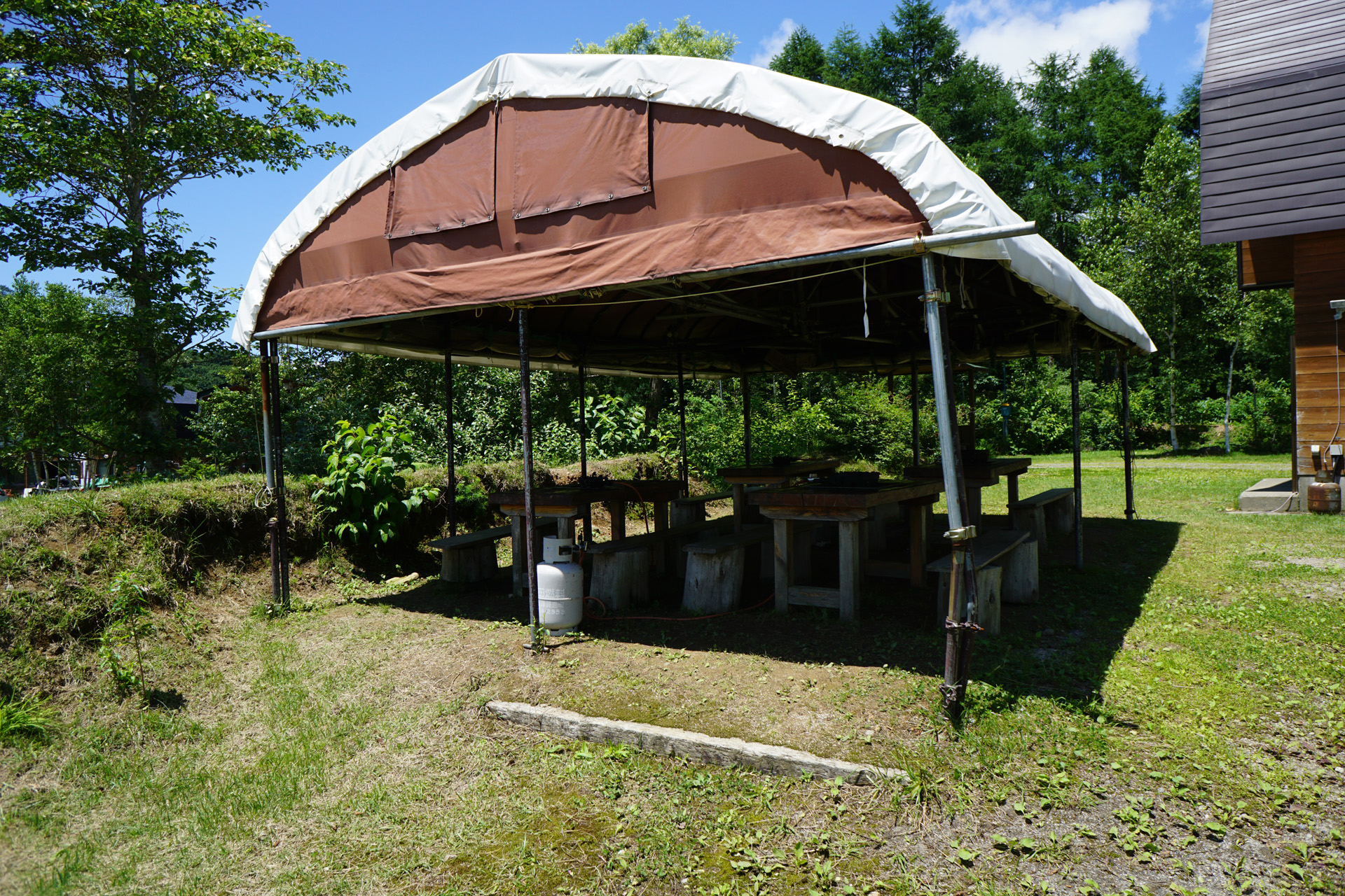 桧原西湖畔オートキャンプ場